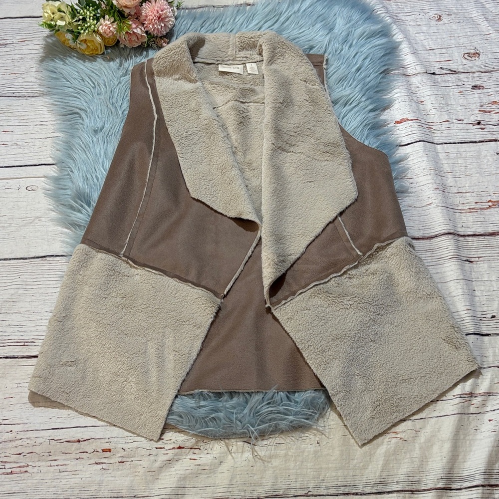 Chico's Faux Suede Shearling Taupe Open Front Vest sz M